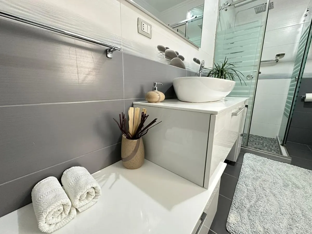 Apartment Home Aquamarine & Residence Vlore