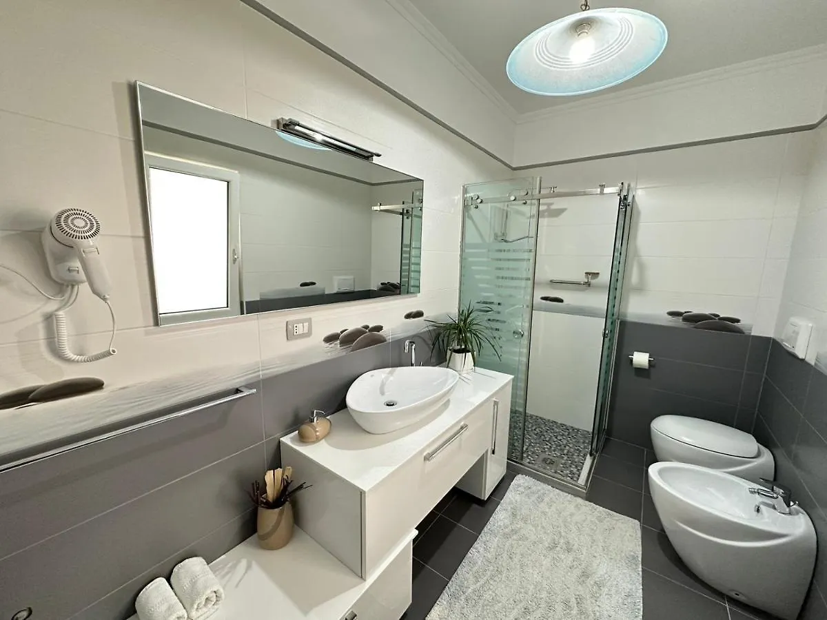 Home Aquamarine & Residence Vlore Apartment