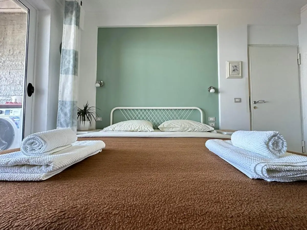 Home Aquamarine & Residence Vlore Albania